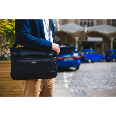 Picture of CityGear 15-17.3" Laptop Messenger - Black