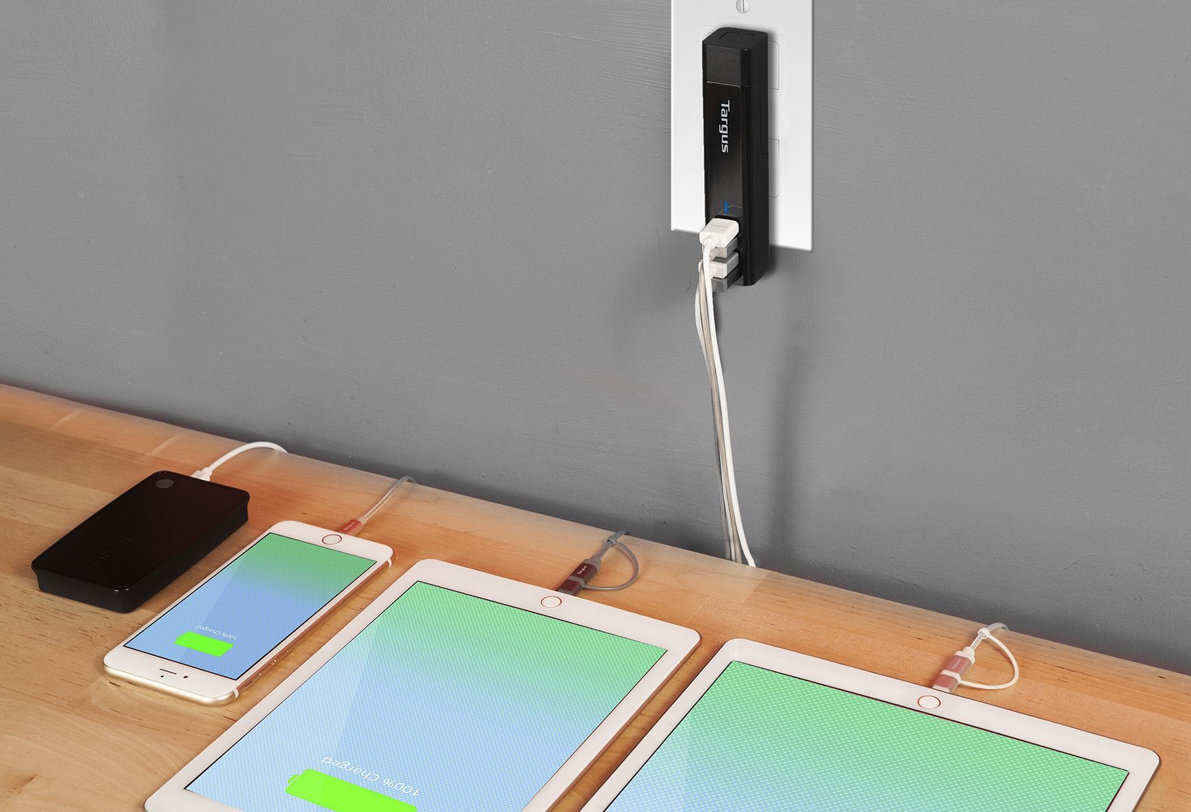4-Way USB Fast Charger - Black